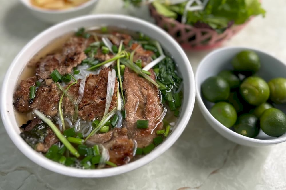 Bun Cha Chan is suitable for customers who prefer a light and mild taste